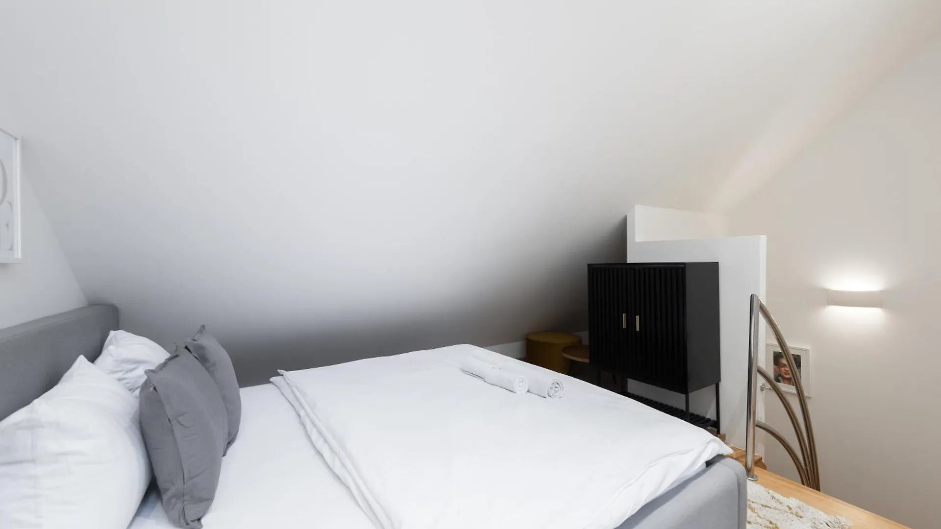 Apartmán B.O.B. Klimentska Praha