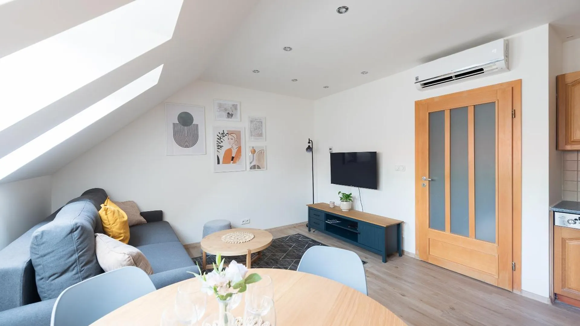 Apartamento B.O.B. Klimentska Praga